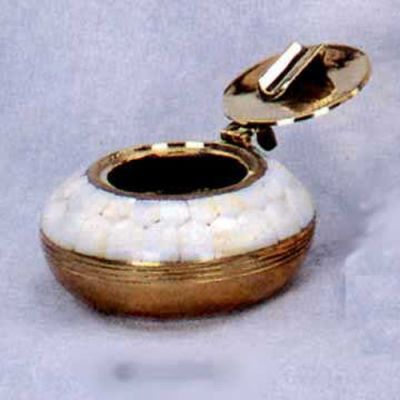BR10761 - Ashtray, Brass and mother of pearl