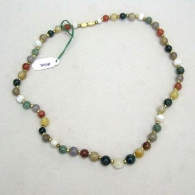 JR114 - Necklace Round Agate