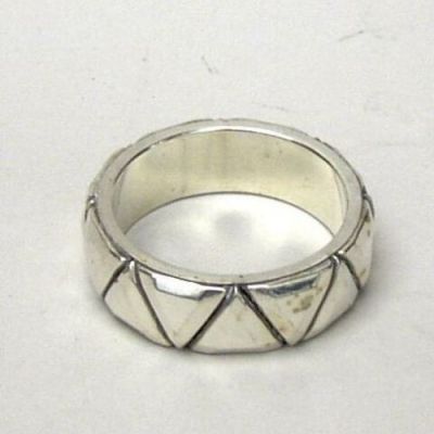 JR3431 - Bracelets, Silver Triangles