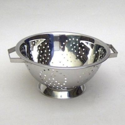 SST13051 - Stainless steel colander 3 QT with base