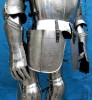 IR19910 - Engraved Suit of Armor, Leaves & Wings Crest